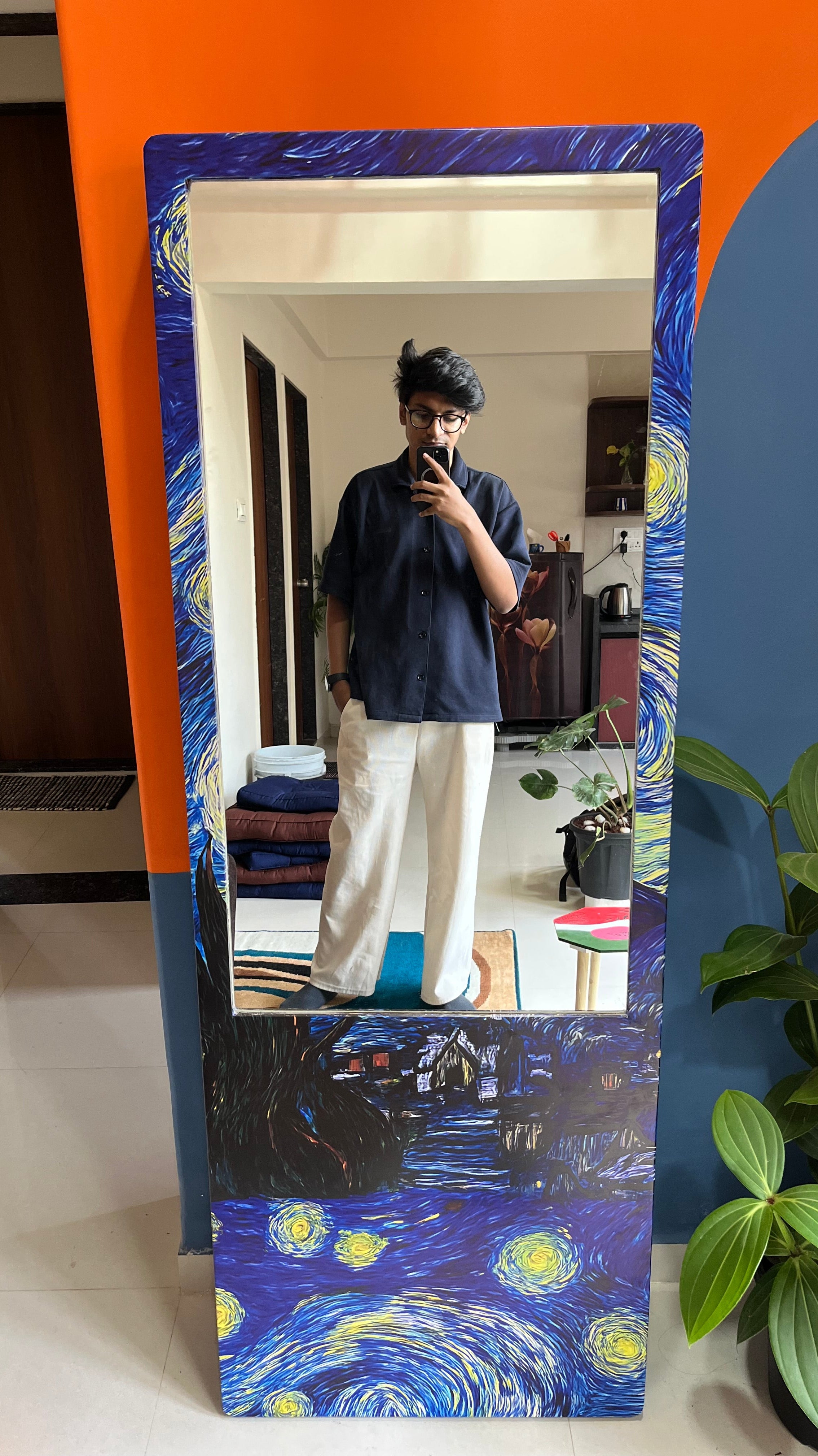 AYNA - Wall Mirror With Van Goh Inspired Frame